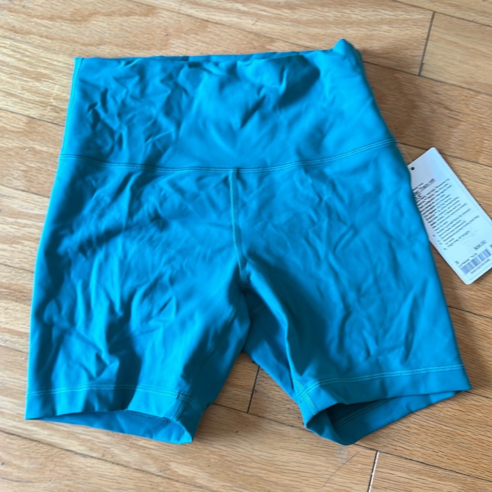 NWT Lululemon Wunder Train Short 6”